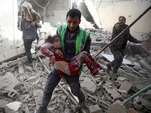 Anak-anak Kembali Menjadi Korban Serangan Udara di Suriah