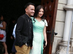 Keliling Eropa, Ruben-Sarwendah Abaikan Job di Malam Tahun Baru