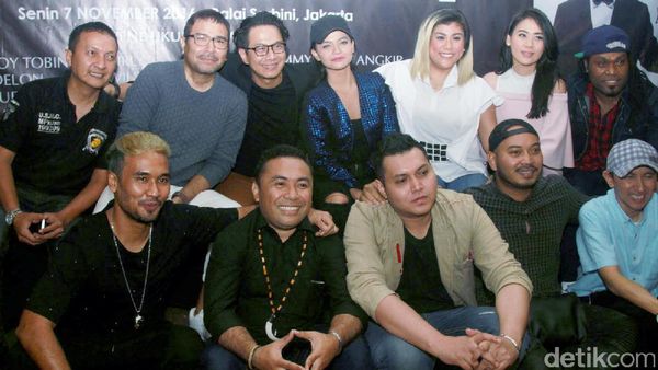 Persembahan Rekan Musisi untuk Mike Mohede