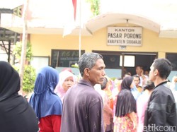Nasib Pedagang Pasar Baru Porong Sudah Jatuh Tertimpa Tangga