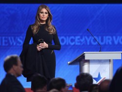 Melania Trump Pakai Gaun Dolce & Gabbana, Netizen Geram
