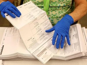 Kesibukan Persiapan Dua Pekan Jelang Pemilihan di AS