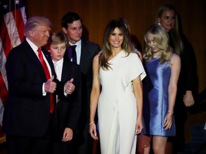 Tommy Hilfiger: Setiap Desainer Harusnya Bangga Bisa Mendandani Melania Trump