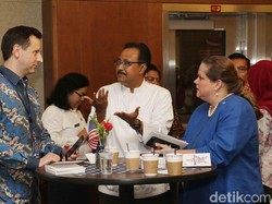 Nobar Pilpres AS di Konjen, Gus Ipul: Pemilu AS Gambaran Demokrasi untuk Rakyat