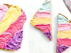 Wah, Cantiknya Unicorn Toast, Roti Panggang dengan Olesan Krim Keju Warna Pastel