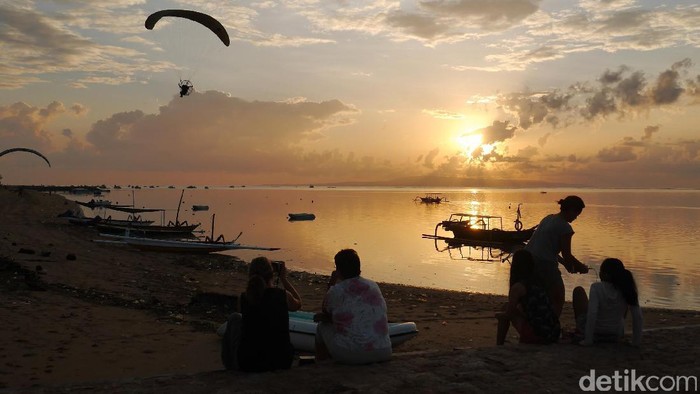 Sunrise Pantai Mertasari Pantai di Sanur, Bali