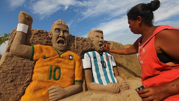 Jelang Duel Brasil vs Argentina, Messi Nebeng Jet Pribadi Neymar