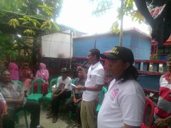 Seorang Pria Teriak Hidup Ahok Saat Sandiaga Kampanye di Kelapa Gading