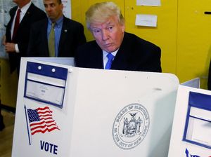 Bila Trump Menang, IHSG Bisa Tersungkur ke 5.200 Bila Trump Menang, IHSG Bisa Tersungkur ke 5.200