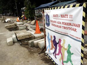 Pemkot Jaktim Akan Tata Trotoar di Depan Pasar Ciracas