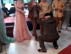 Video Kakek Goyang Dumang Viral di Medsos