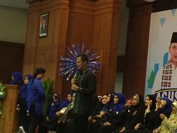 Agus Yudhoyono: Dari Tatapan Mata, Ibu-ibu yang Paling Ingin Jakarta Berubah