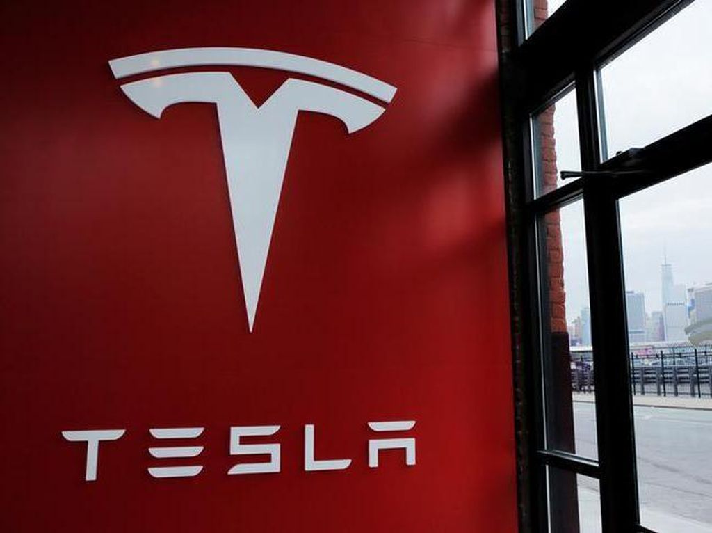 Yes, Tesla Siapkan Mobil Listrik Murah Nih..
