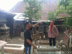 Kisah Polisi Rembang yang 12 Tahun Tinggal di Area Pemakaman