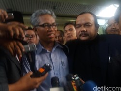 Diperiksa Bareskrim, Buni Yani Dicecar 28 Pertanyaan Soal Pidato Ahok