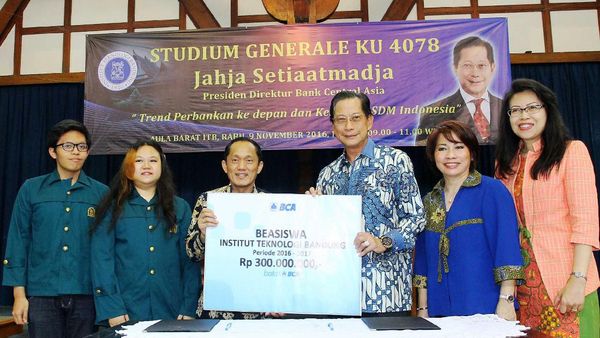 BCA Berikan Beasiswa ke Mahasiswa ITB