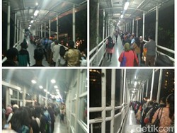 Jeritan Penumpang TransJ di Kala Jakarta Macet Parah Usai Hujan