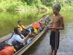 Penuh Tantangan, Begini Kisah Mariya Jadi Bidan di Hutan