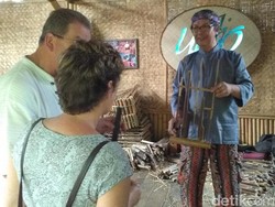 Di Tempat ini, Penerus Budaya Sunda Terus Lahir