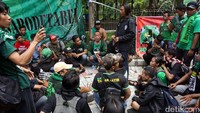 Kongres PSSI tengah berlangsung di Hotel Mercure, Ancol, Jakarta Utara hari ini. Kongres diagendakan untuk pemilihan ketua umum PSSI. Sementara Polres Jakarta Utara telah melakukan pengamanan hingga radius 2 kilometer dari lokasi acara.