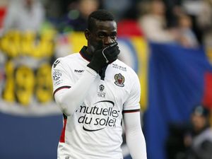 Nice Tak Kekang Balotelli dengan Banyak Aturan Nice Tak Kekang Balotelli dengan Banyak Aturan