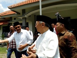 Santri Tebuireng ke Djarot: Bapak Orang Jatim, Kenapa Maju Lagi di Jakarta?