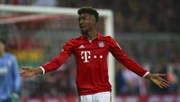 Masih ada juga Kingsley Coman yang musim lalu tampil biasa-biasa saja setelah penampilan luar biasa di musim debutnya. Coman cuma bikin dua gol dari 23 pertandingan (Foto: REUTERS/Michael Dalder)