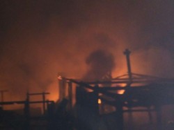 Kebakaran di Makassar Sempat Disertai Tawuran Warga