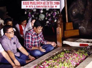 Djarot Ziarah ke Makam Bung Karno