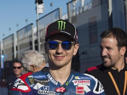Lorenzo Tercepat di Sesi Latihan Perdana