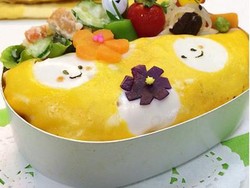 Bosan Omelet yang Polos? Bikin Saja Omelet Bermotif Polka Dot Gaya  Jepang