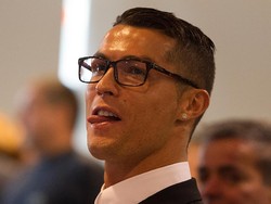 Ronaldo Ingin Raih Ballon dOr, tapi Tak Terobsesi