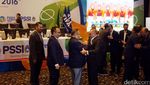 Edy Rahmayadi Kibarkan Bendera PSSI