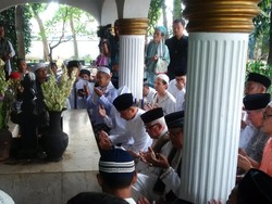 Napak Tilas ke Makam Pangeran Jayakarta pada Bulan Ramadan