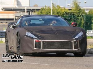 Ferrari F12 Berlinetta Mulai Tampil di Jalanan Ferrari F12 Berlinetta Mulai Tampil di Jalanan