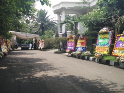 Tamu Undangan Mulai Padati Lokasi Pernikahan Titi Rajo Bintang