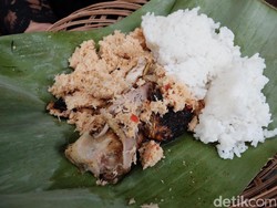 Wisata Kuliner Pecel Pitik Banyuwangi yang Lezat & Penuh Makna