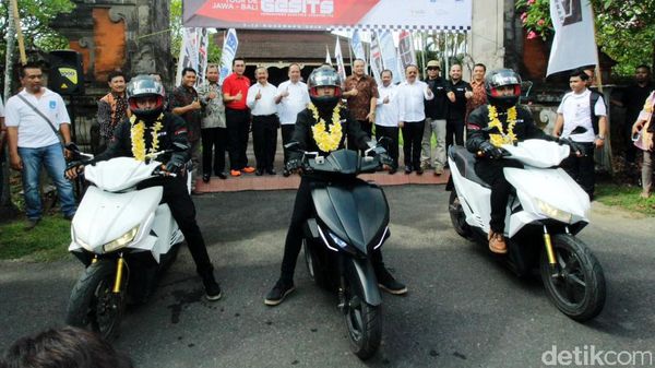 Motor Listrik Gesits Tiba di Bali