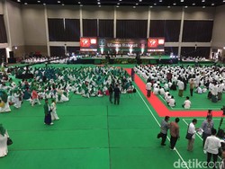 Ulama dan Peserta Doa Bersama Keselamatan Bangsa Penuhi Ancol