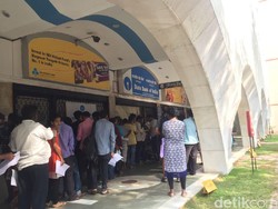 500 dan 1.000 Rupee Ditarik, Warga India Berbondong-bondong Tukar Uang