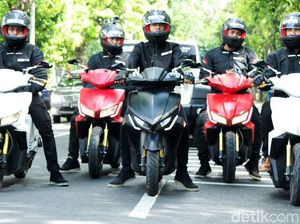 Pemesanan Motor Listrik Gesits Capai 30-40 Ribu Unit Pemesanan Motor Listrik Gesits Capai 30-40 Ribu Unit
