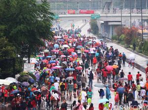 Gerimis, CFD Tetap Ramai