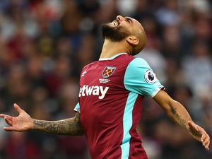 Zaza Akan Merasa Gagal Kalau Tinggalkan West Ham Sekarang