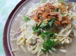 Yuk, Racik Mie Kocok Bandung dan Medan Buat Hangatkan Badan!