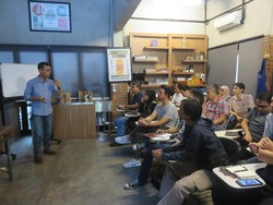 Pencinta dan Pebisnis Kopi Antusias Mengikuti Paparan Soal Biji Kopi