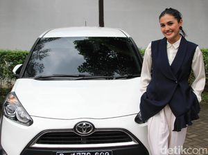 Ini Fitur yang Juara Banget di Toyota Sienta Ini Fitur yang Juara Banget di Toyota Sienta