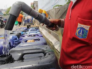 Pedagang Ikan di Muara Angke Kesulitan Air Bersih