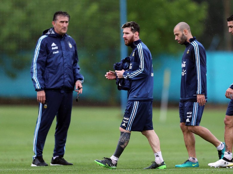 Mimpi Bauza Menangi Piala Dunia 2018 Bersama Messi Mimpi Bauza Menangi Piala Dunia 2018 Bersama Messi