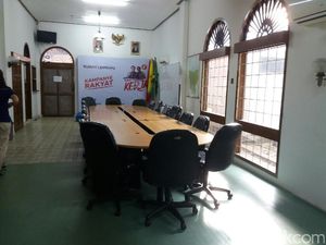 Ahok-Djarot Buka Posko Laporan dan Aduan Warga di Rumah Lembang