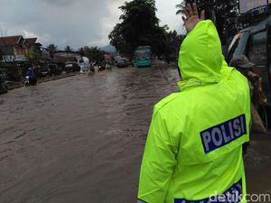 Jelang Sore Ketinggian Banjir di Rancaekek Mulai Surut